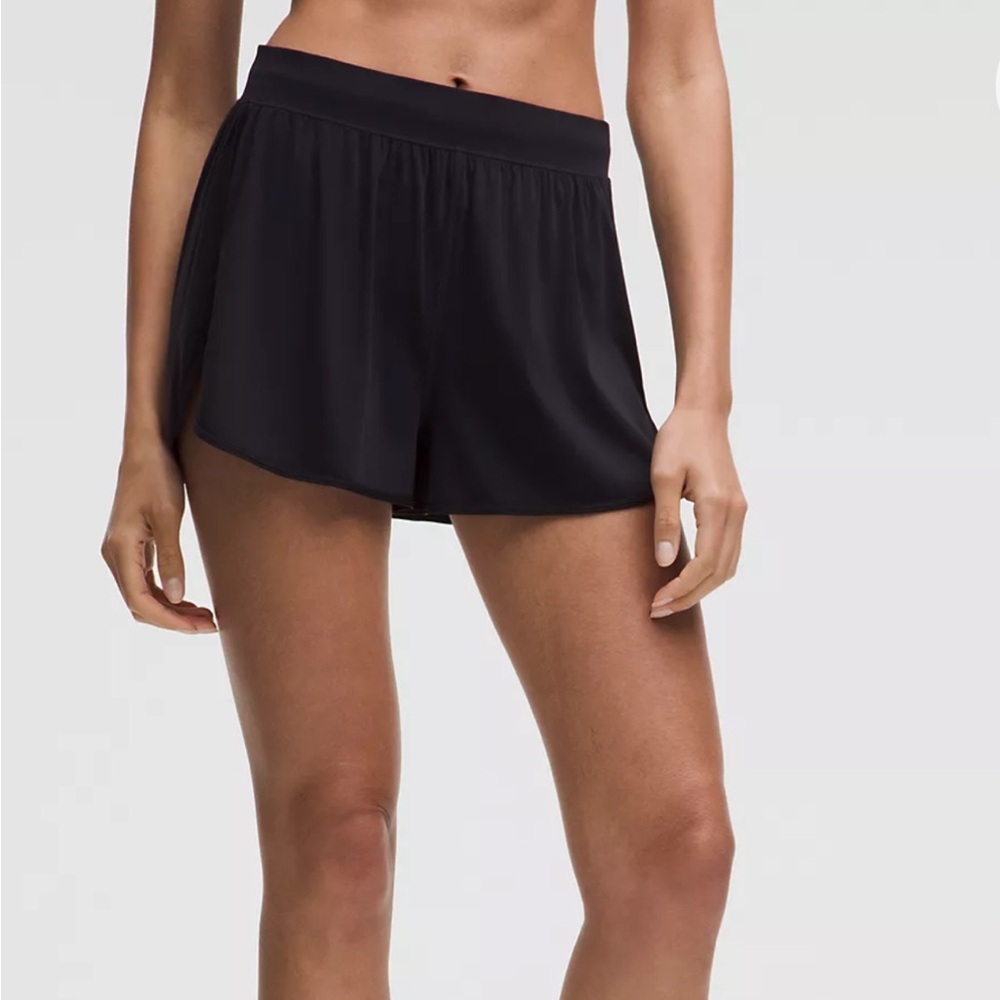 Lululemon blackHigh-rise running shorts 3’ slit leg